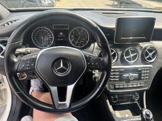 Mercedes A-klasse 180 Ambition picture 13