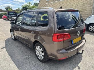 Coche accidentado Volkswagen Touran 1.2 TSI Highline 2013/11