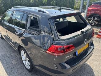 Volkswagen Golf 1.2 TSI Highline clima navi picture 9
