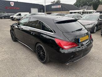 krockskadad bil auto Mercedes Cla-klasse 180 Orange Art Edition  Automaat 2016/2