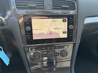 Volkswagen Golf 1.0 TSI 5-drs Clima NAP picture 15