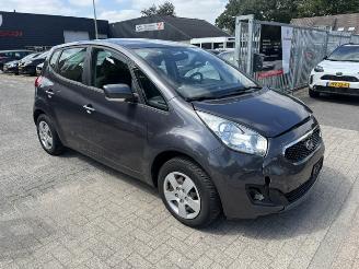 Coche accidentado Kia Venga 1.6 Automaat X-ecutive 2012/2