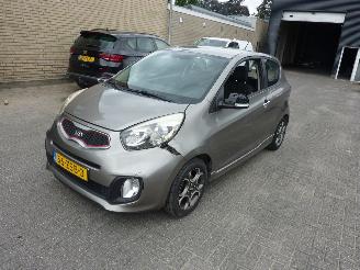Kia Picanto 1.0 CVVT DESIGN EDITION AIRCO picture 4