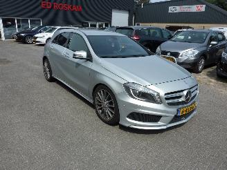Damaged car Mercedes C-klasse 180 AMBITION 2013/5