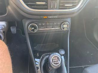 Ford Fiesta 1.0 5-drs Titanium X   NAP picture 14