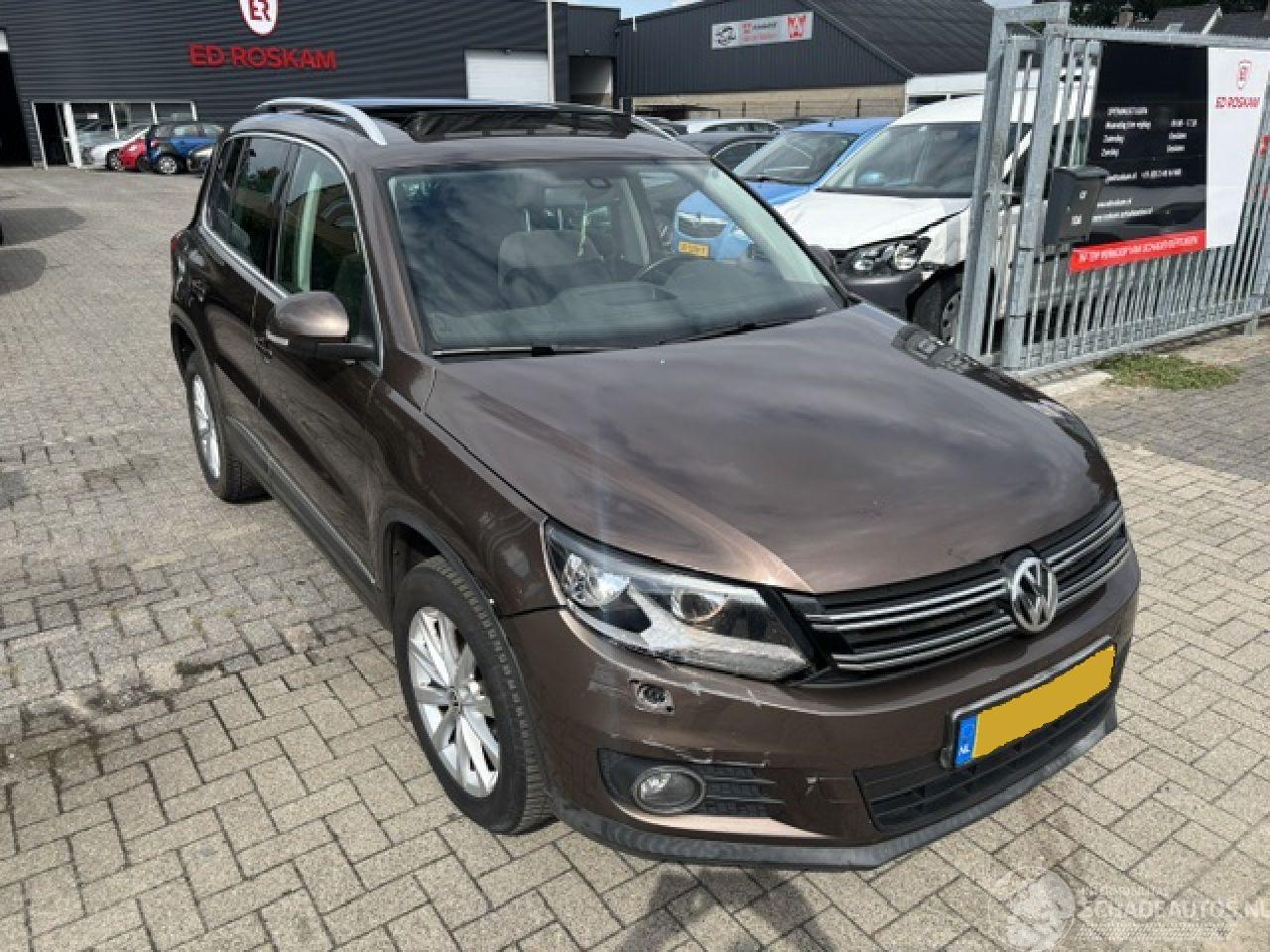 Volkswagen Tiguan 1.4 TSI  Sport&Style Pano 160pk