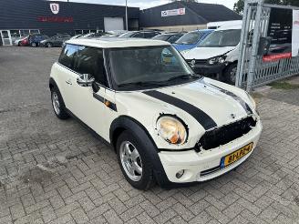 Schadeauto Mini One 1.6 One  Pano  NAP 2010/6