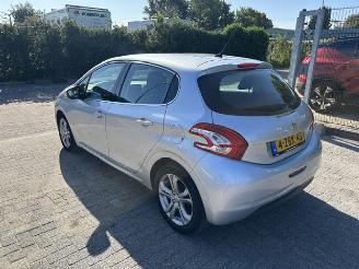 Peugeot 208 1.2 5-drs Clima picture 7