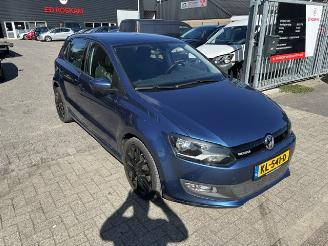 krockskadad bil auto Volkswagen Polo 1.0 5-drs Clima 2016/10