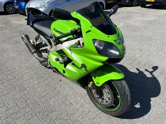damaged motor cycles Kawasaki Ninja ZX - 9R Ninja ZX-9R 2002/3