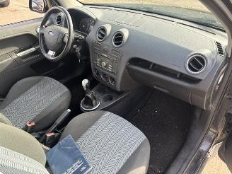 Ford Fusion 1.4 16v Futura Airco NAP picture 10