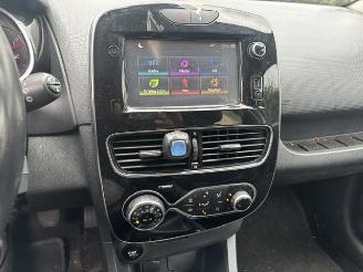 Renault Clio 0.9 TCe Intens clima navi picture 13