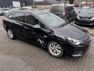 Opel Astra 1.2 Elegance Sports picture 5