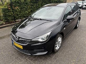 Opel Astra 1.2 Elegance Sports picture 3