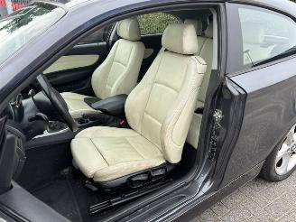 BMW 1-serie 120i  Sport clima 170pk picture 10