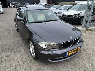 Auto incidentate BMW 1-serie 120i  Sport clima 170pk 2008/4