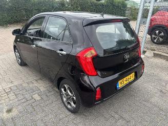 Vaurioauto  passenger cars Kia Picanto 1.2 5-drs Dynamic Clima 2016/1