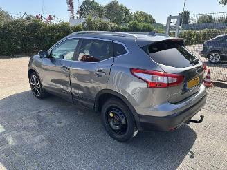 Nissan Qashqai 1.6 Tekna Pano NAP picture 5
