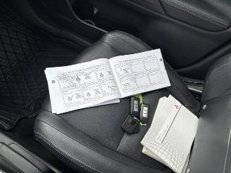 Mitsubishi Outlander 2.0 PHEV Instyle automaat picture 22