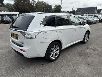 Mitsubishi Outlander 2.0 PHEV Instyle automaat picture 3