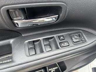 Mitsubishi Outlander 2.0 PHEV Instyle automaat picture 19