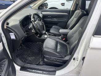 Mitsubishi Outlander 2.0 PHEV Instyle automaat picture 16