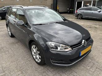 Unfallwagen Volkswagen Golf 1.2 TSI Highline NAP 2015/9