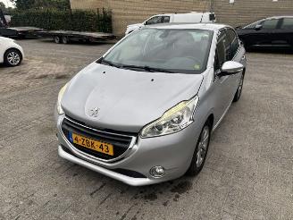 Peugeot 208 1.2 VTI Allure 5-drs clima picture 4