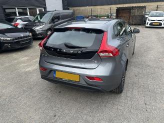 Volvo V-40 2.0D  Automaat Nordic+ picture 4