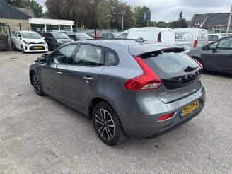 Volvo V-40 2.0D  Automaat Nordic+ picture 5