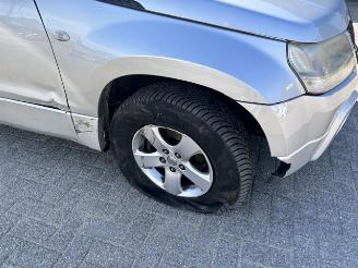 Suzuki Grand-vitara 2.0-16v Shogun Automaat 4WD picture 3