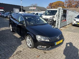 krockskadad bil auto Volkswagen Passat 2.0 TSI HIGLINE 2013/1