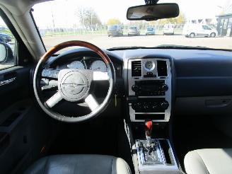Chrysler 300 C Touring 2.7 V6 automaat picture 11