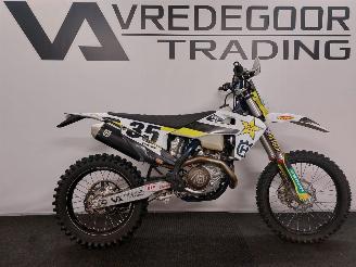 krockskadad bil auto Husqvarna  FE 450 2020/2