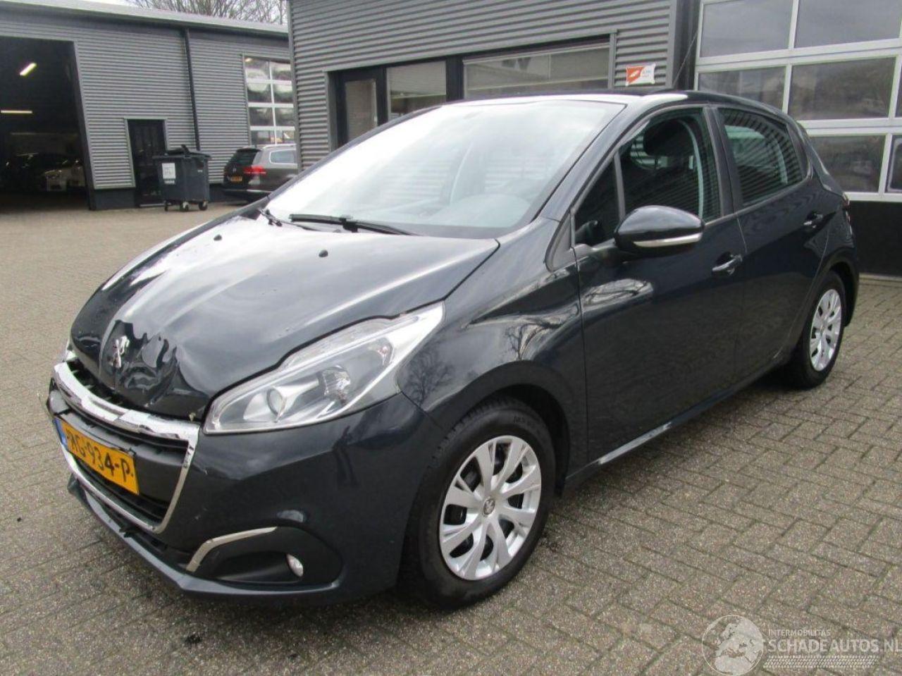 Peugeot 208 1.2 PURE TECH BLEU LION 5DRS