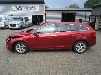 Volvo V-60 1.6 D2 picture 2