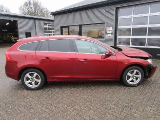 Volvo V-60 1.6 D2 picture 2