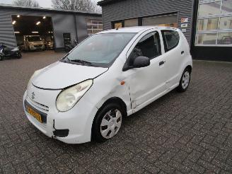 Vaurioauto  passenger cars Suzuki Alto 1.0 Comfort 2012/6