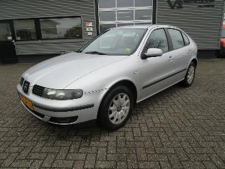 begagnad bil auto Seat Leon 1.6-16V Stella 2002/5