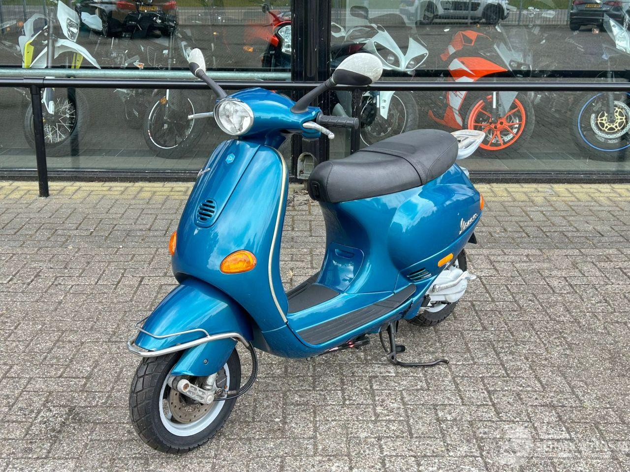 Vespa  ET4 125cc