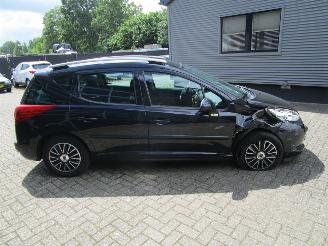 Peugeot 207 SW 1.6 VTI XS picture 6