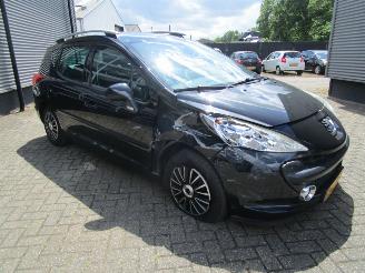 Peugeot 207 SW 1.6 VTI XS picture 7