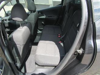 Peugeot 207 SW 1.6 VTI XS picture 11