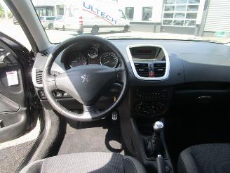 Peugeot 206+ 1.4 XS 5drs picture 11