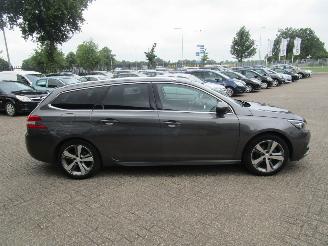 Peugeot 308 SW 1.2 Pure Tech Bleu lease Premium picture 6