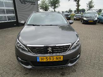 Peugeot 308 SW 1.2 Pure Tech Bleu lease Premium picture 8