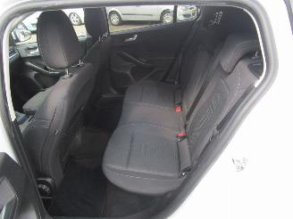 Ford Focus Wagon 1.5 EcoBlue ST Line Business picture 12