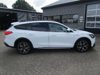 Ford Focus Wagon 1.5 EcoBlue ST Line Business picture 2