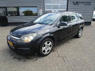 Schadeauto Opel Astra STATION WAGON 1.4 Edition 2006/1