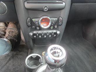 Mini Cooper 1.6 picture 13